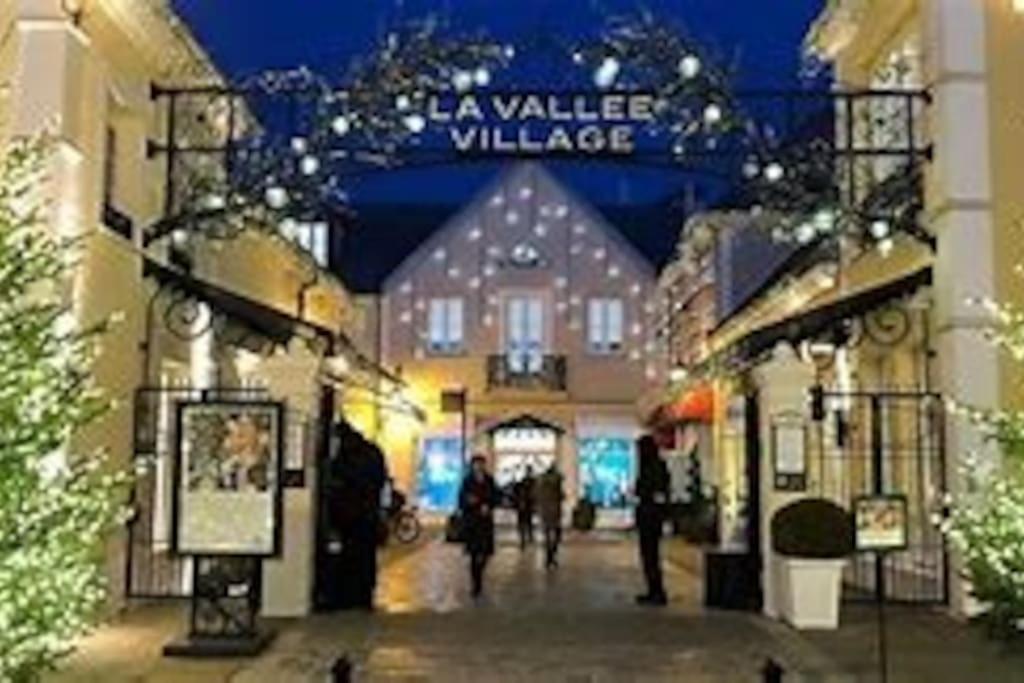 Proche Disney Et Paris - Studio Terrasse Et Parking Prive Montévrain Eksteriør bilde
